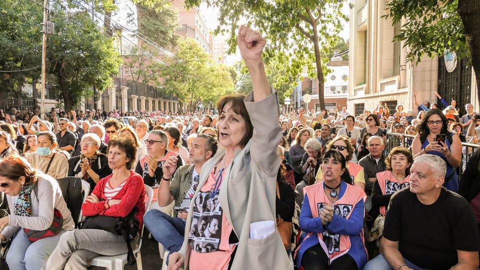 La memoria como bandera contra el plan de impunidad | Familiares de los desaparecidos de la Santa Cruz repudiaron el negacionismo del Gobierno