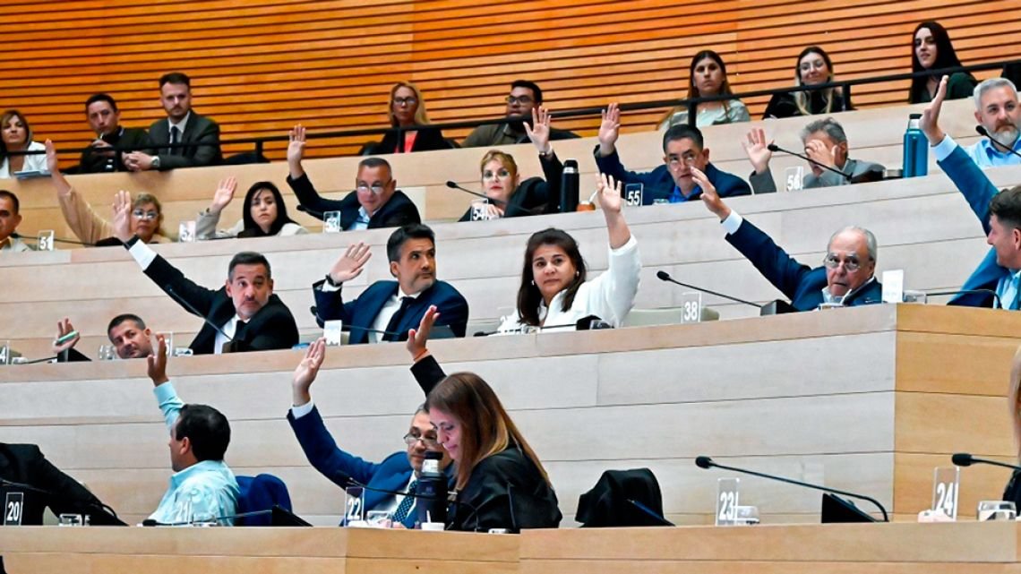 La nueva “superestructura” del ministerio de la Defensa marcó el duro cruce y adelantó la batalla por el pliego de Valentini