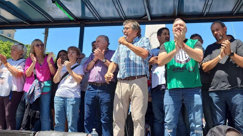 Las CTA marchan contra el ajuste de Milei | Con la consigna “La Patria no se vende”