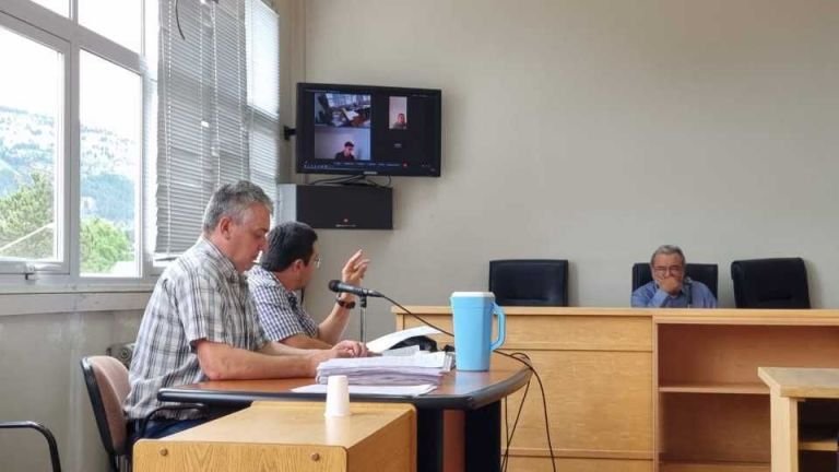 Los 3 comodorenses imputados por un robo agravado perpetrado en Trevelin seguirán con prisión preventiva