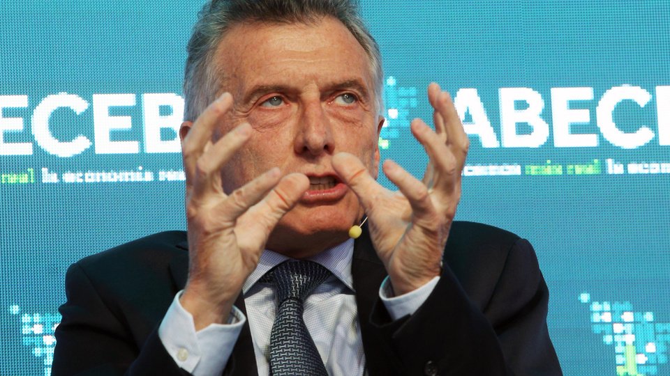 Mauricio Macri confesó haber golpeado a un yerno: “No me gustó como sonrió” | El niño Mauricio sufre de celos