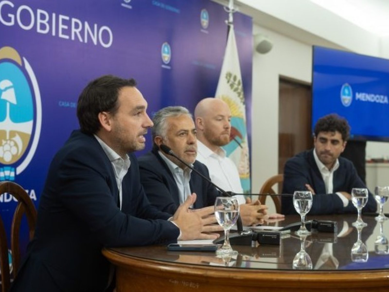 Mendoza hizo la primera compra de medicamentos a India: cuánto dicen que pueden ahorrar