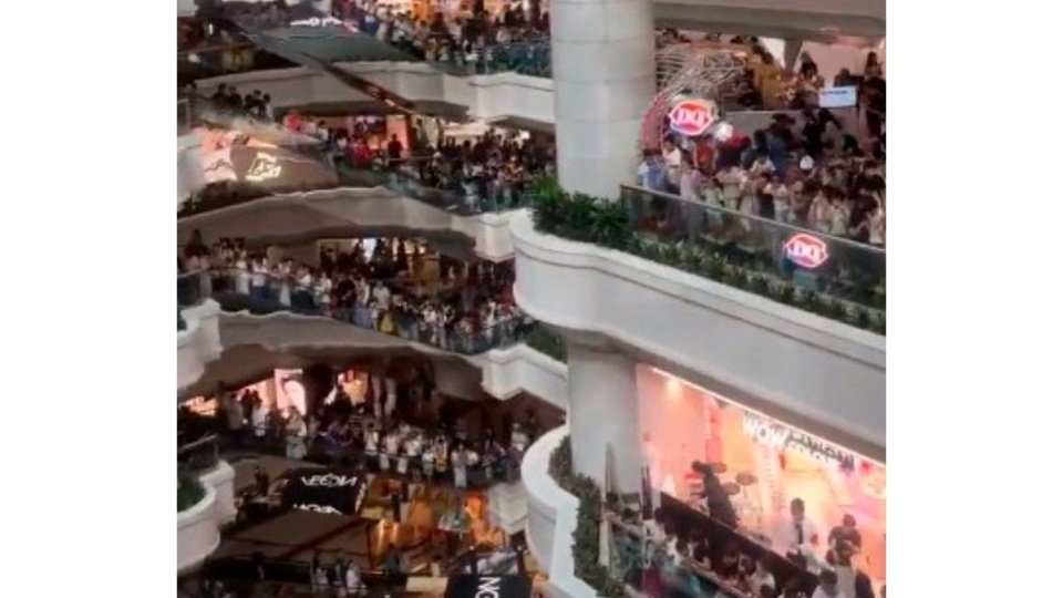 Milei confunde el Unicenter con un shopping de China