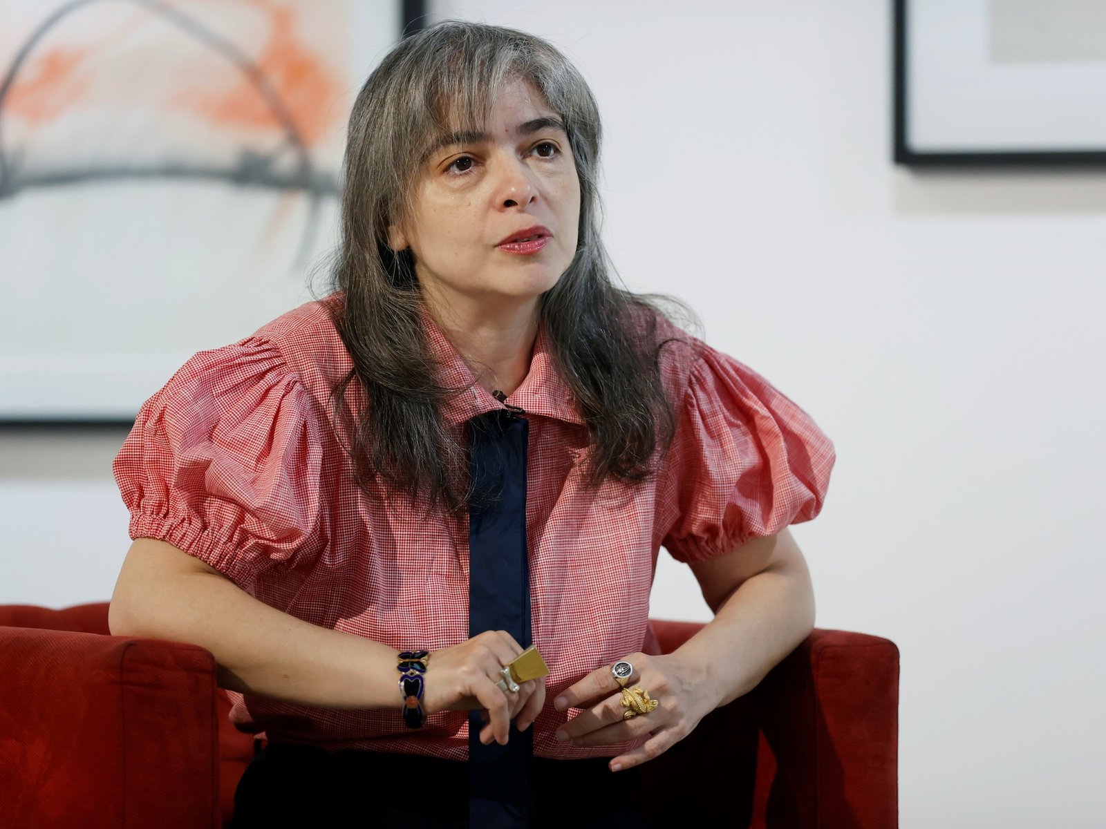 “Milei me arruinó un cuento sobre un perro muerto y una médium”