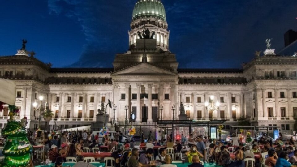 Navidad frente al Congreso | Organizaciones sociales preparán la cena solidaria con personas en situación de calle