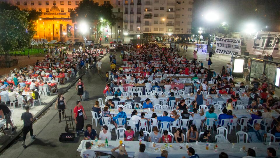 Navidad popular en el Congreso: “Hay gente que no tiene qué poner en la mesa” | El MTE y Proyecto 7 preparan un 24 de diciembre para las personas en situación de calle