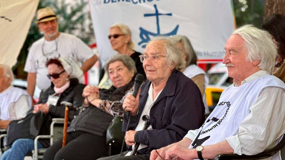 “No vamos a ser indiferentes a la destrucción de la industria y el Estado” | Nueva protesta de la Mesa Ecuménica por la Democracia, la Vida y el Bien Común