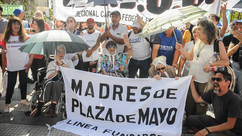 Pasado, presente y futuro de un pueblo que “no baja los brazos” | Madres Línea Fundadora realizó la Marcha de la Resistencia número 43