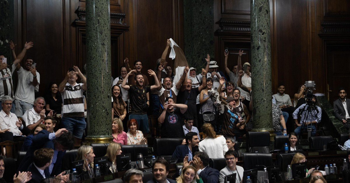 Platense y un día histórico: recuperó un predio que le habían expropiado en 1971 :: Olé