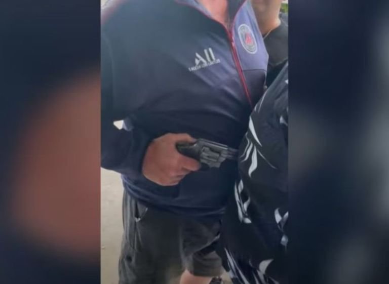 Policía retirado mata a su vecino por la música alta y lo califica como un “accidente”