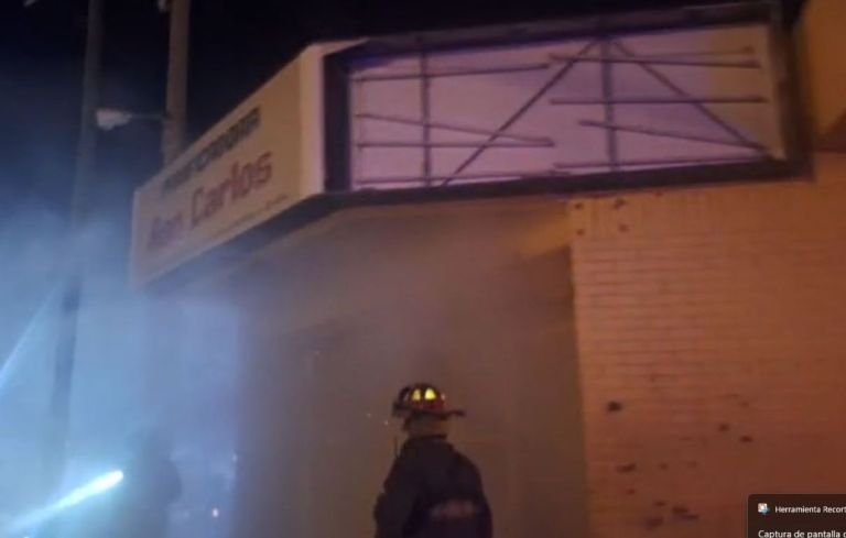 Rápida intervención de bomberos evita desastre tras Incendio en Panificadora San Carlos