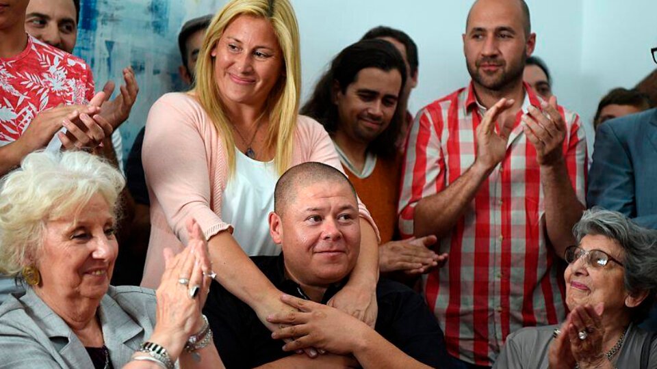 Tucumán: siete años para el apropiador del nieto 119 | Condenaron al exguardiacarcel Santo González