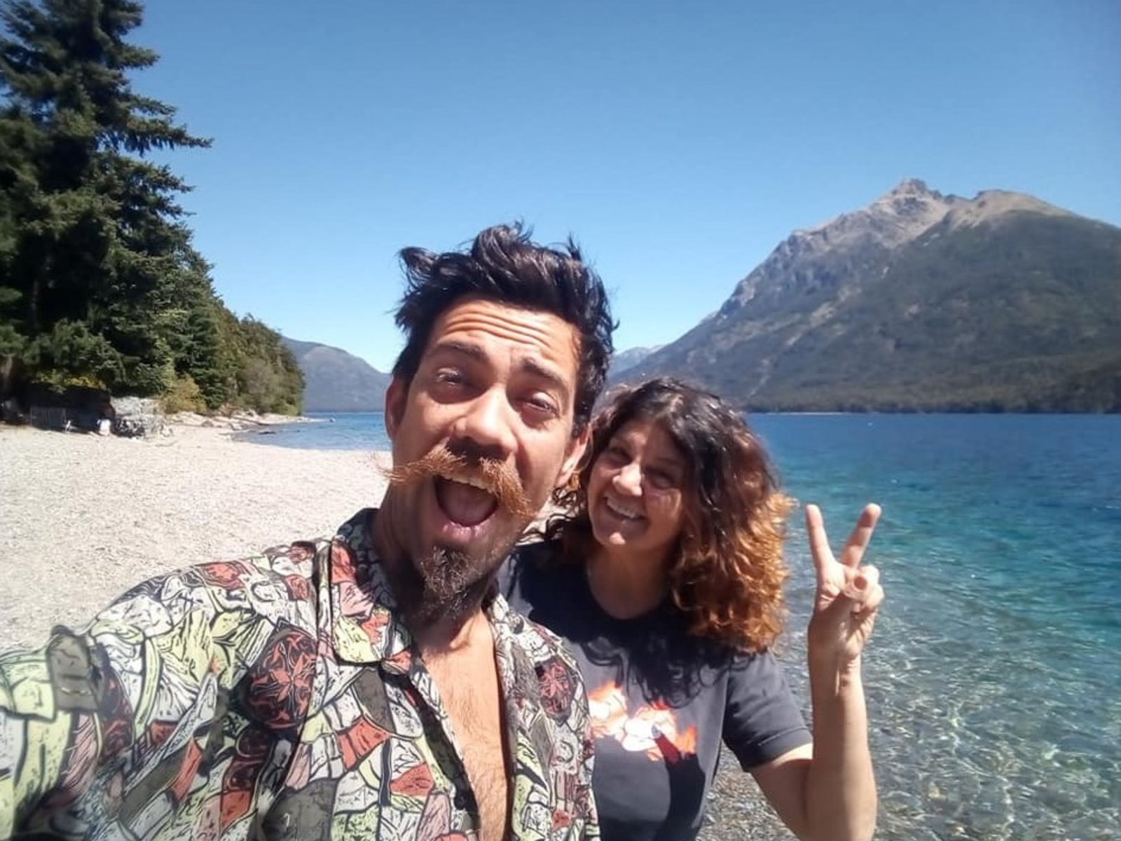 Un actor murió tras accidentarse en kayak por el lago Nahuel Huapi