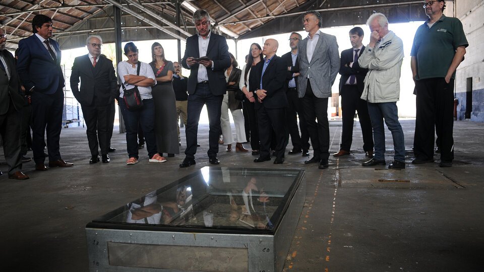 Un compromiso judicial con la memoria: “Que las nuevas generaciones no tengan que volver a pasar por esto” | Jueces y fiscales visitaron el exCCDTyE Olimpo