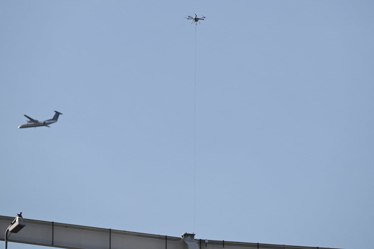 Una oleada de misteriosos drones en la costa Este de Estados Unidos inquieta a la población | Internacional