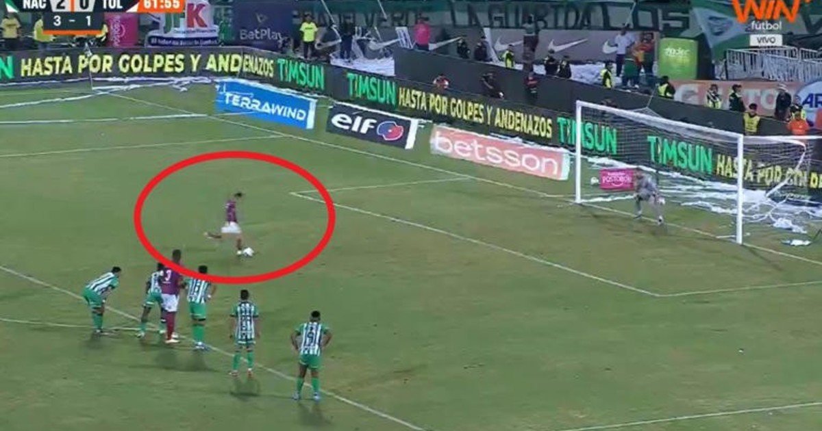 Video: picó y le atajaron un penal en la final del fútbol de Colombia :: Olé