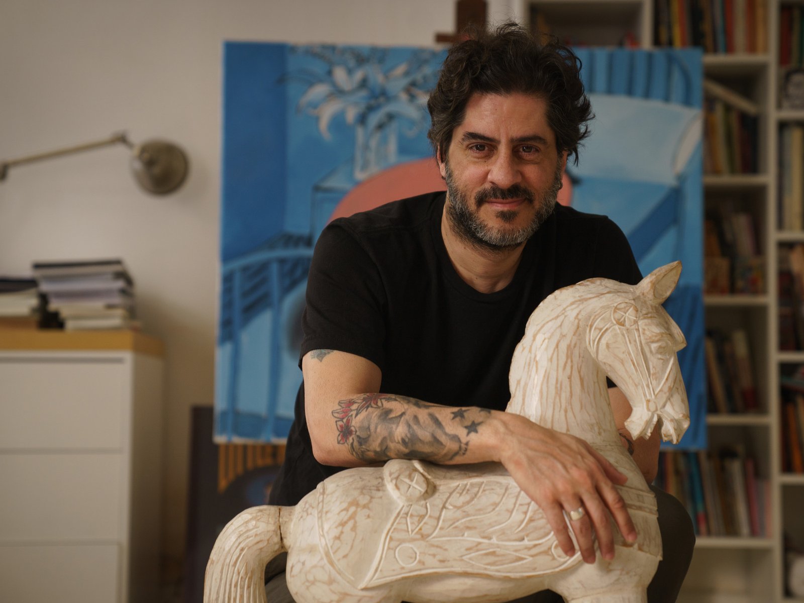 arte, familia y su una mirada sobre la Argentina actual