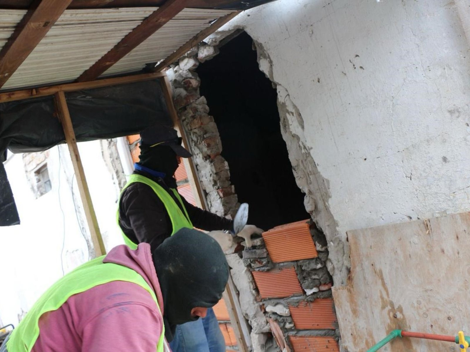 derriban más puestos de venta de estupefacientes y ya suman casi 40 en la provincia de Santa Fe este año