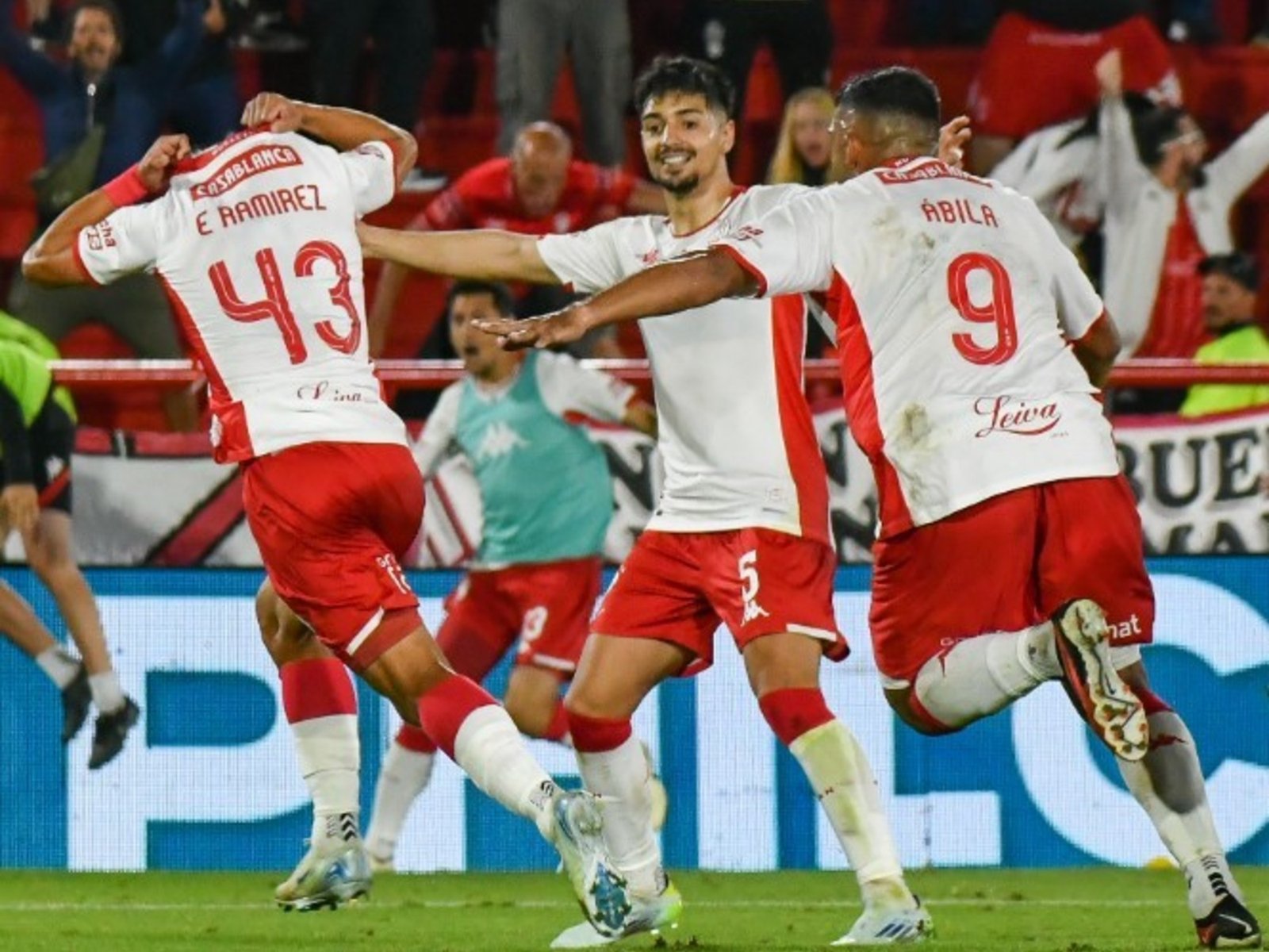 el Globo vuela alto, le ganó a Platense y visita a Vélez en la última fecha con chances de ser campeón