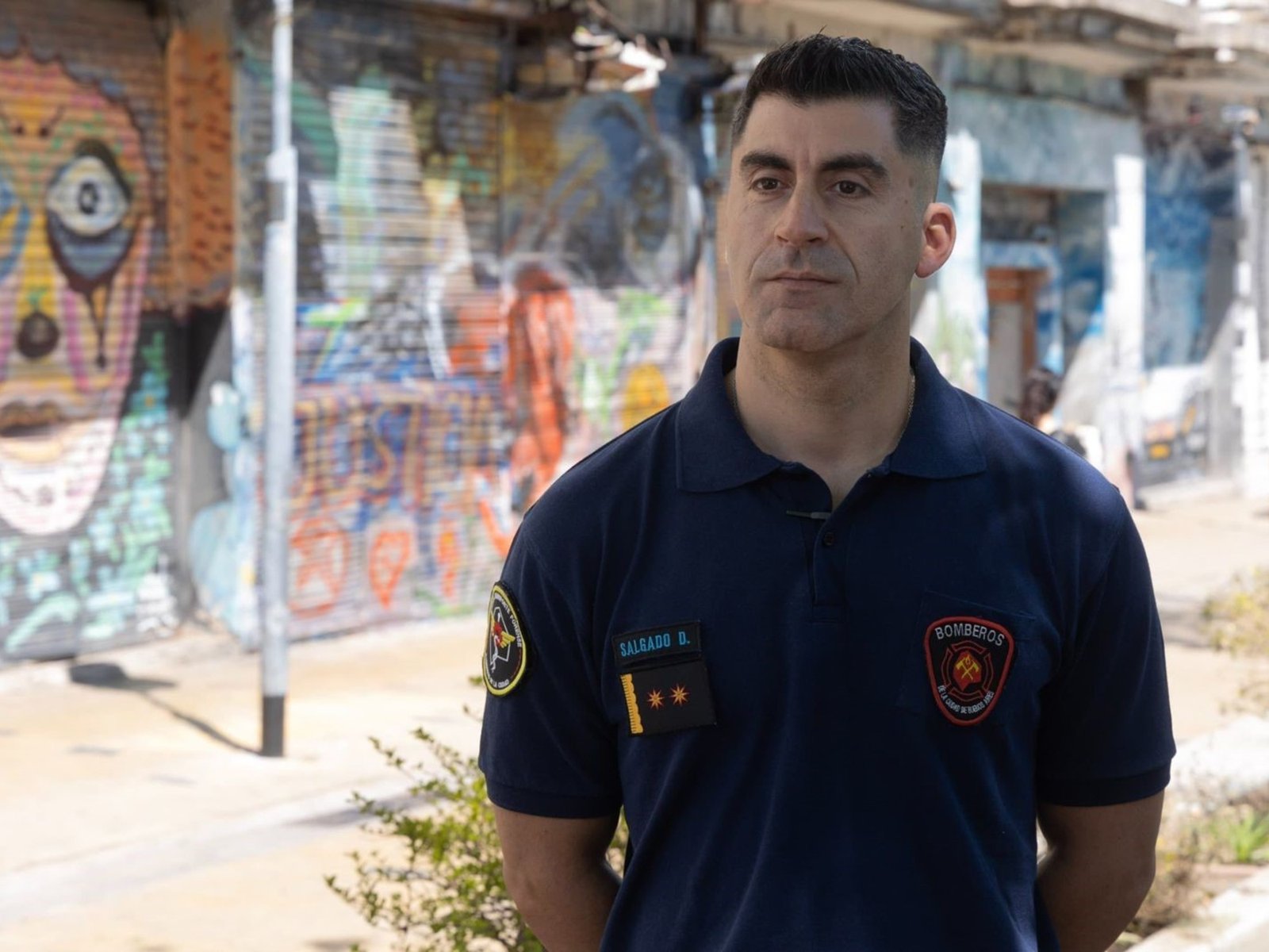 el bombero que abrió la puerta del horror y vio “una pila de dos metros de personas”