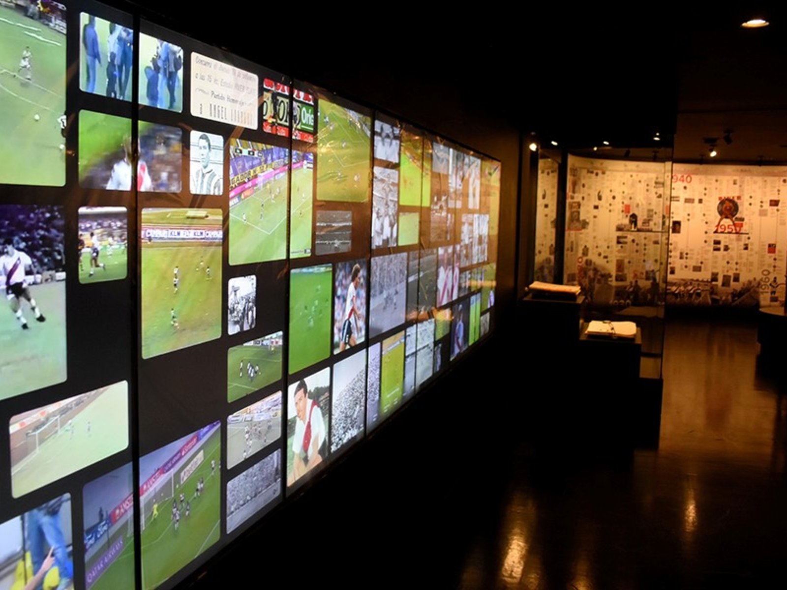 experiencia 4D, atracciones interactivas para repasar la historia y la inolvidable foto con los ídolos