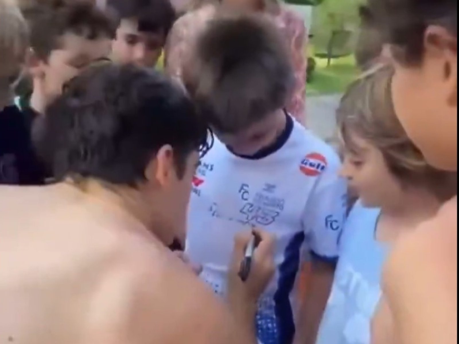 firmas para ‘mini’ fanáticos, relax en la pileta y un futuro que no se define