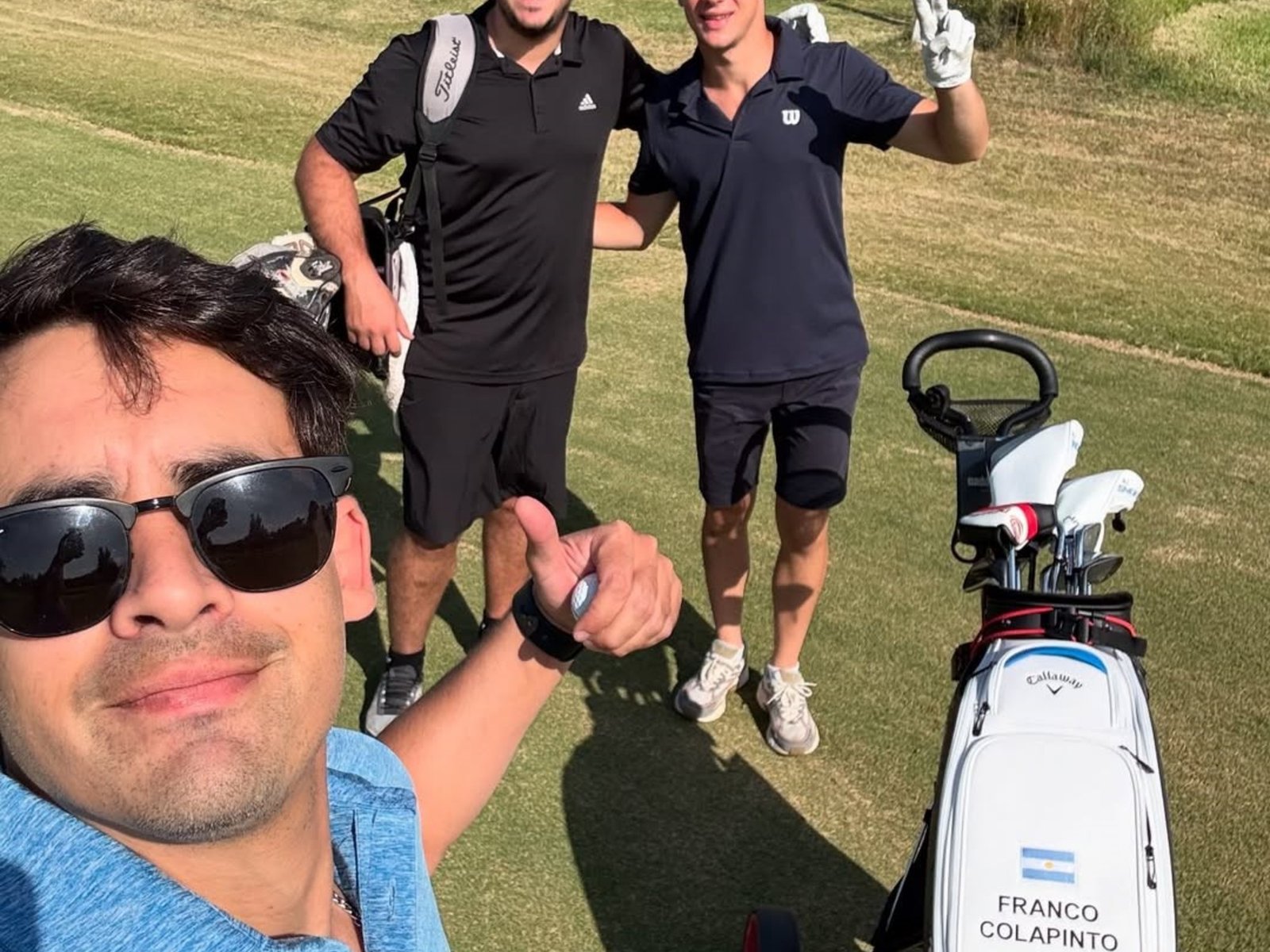 golf, pádel, selfies y una esperanza que no se pierde
