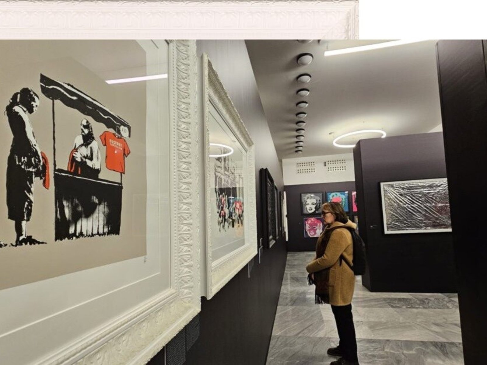 la exposición que enfrenta a dos gigantes del arte pop y urbano