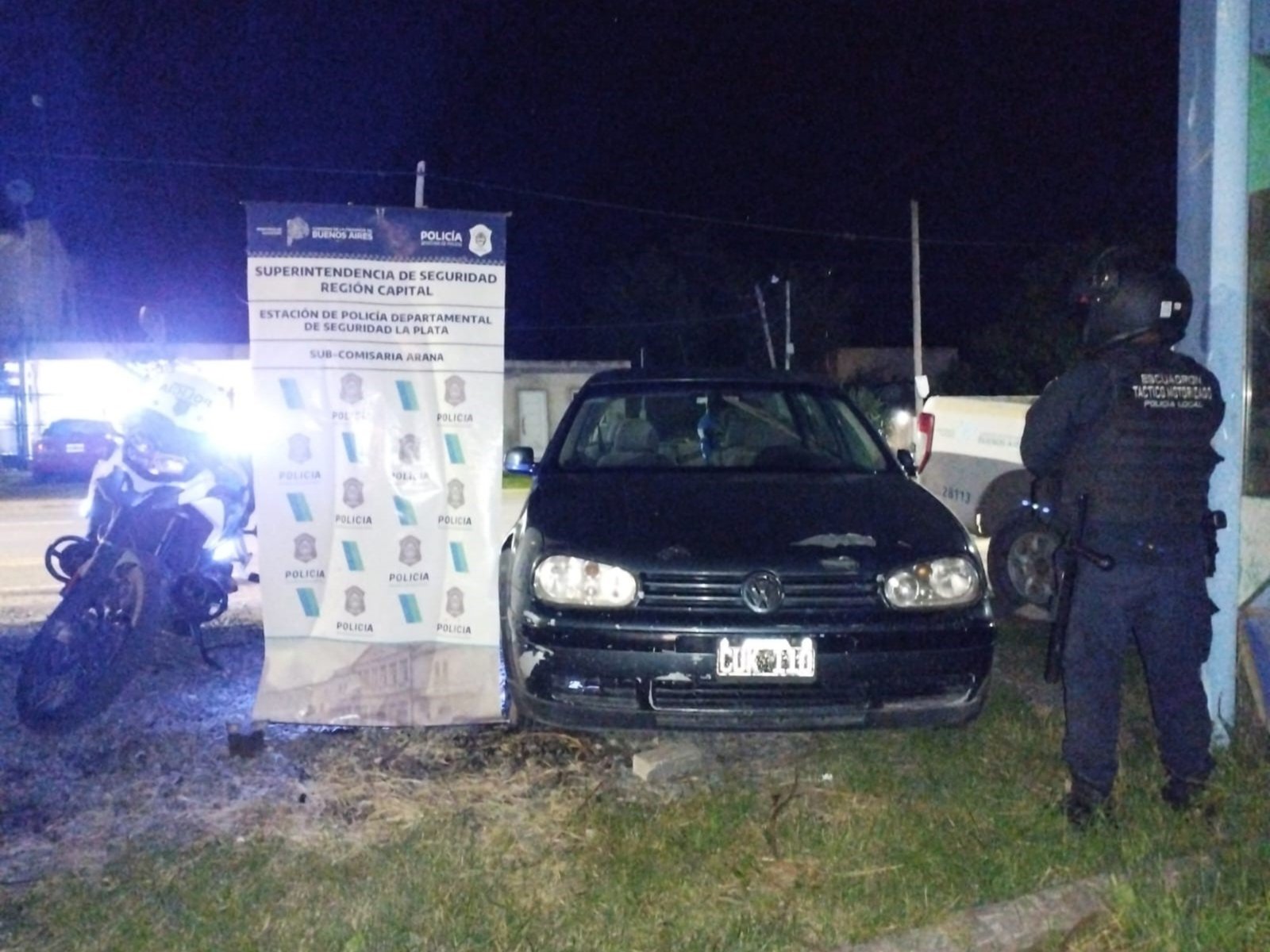 llevaban drogas en el auto y tenían un peligroso prontuario policial