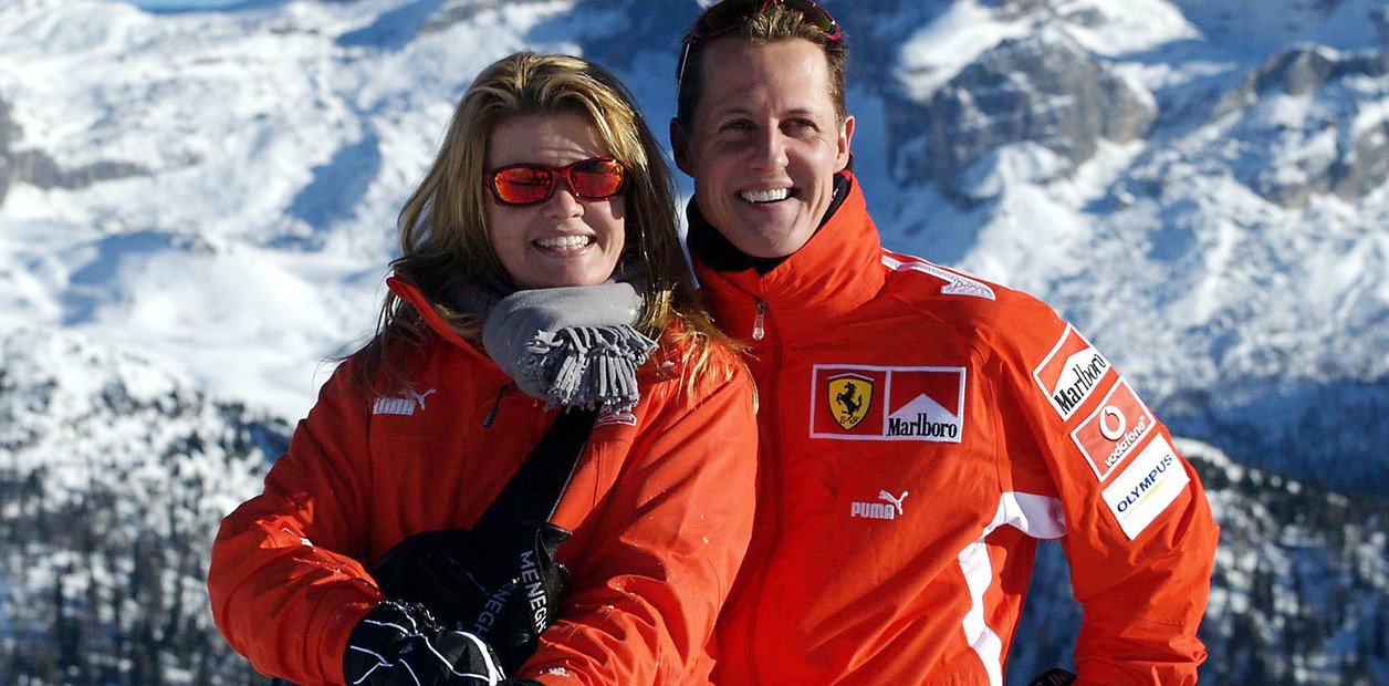 un disco lleno de fotos extraviado, ¿y una enfermera involucrada?