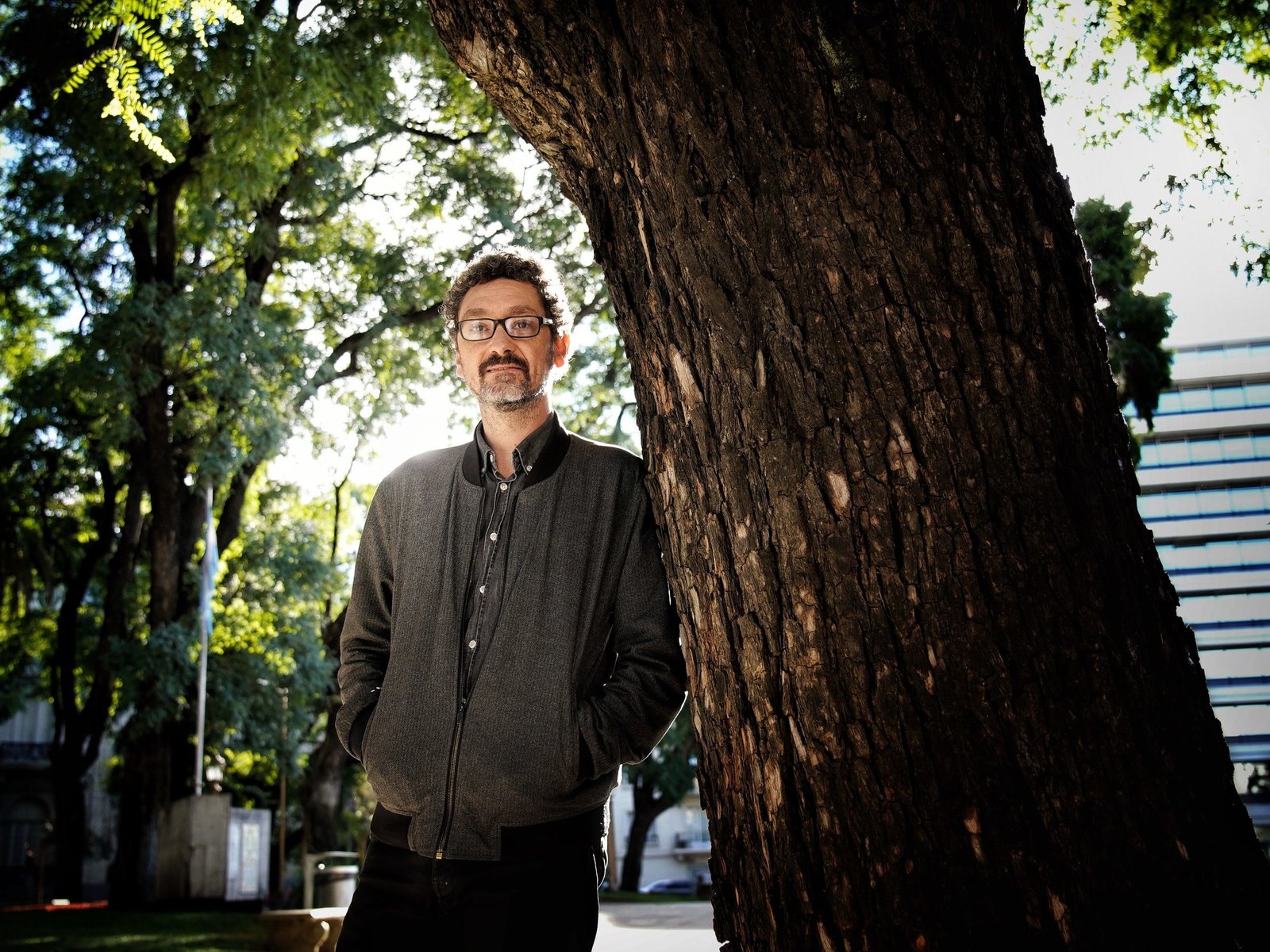 ¿Y si fingieras tu muerte? En ‘La vida feliz’, el francés David Foenkinos se anima