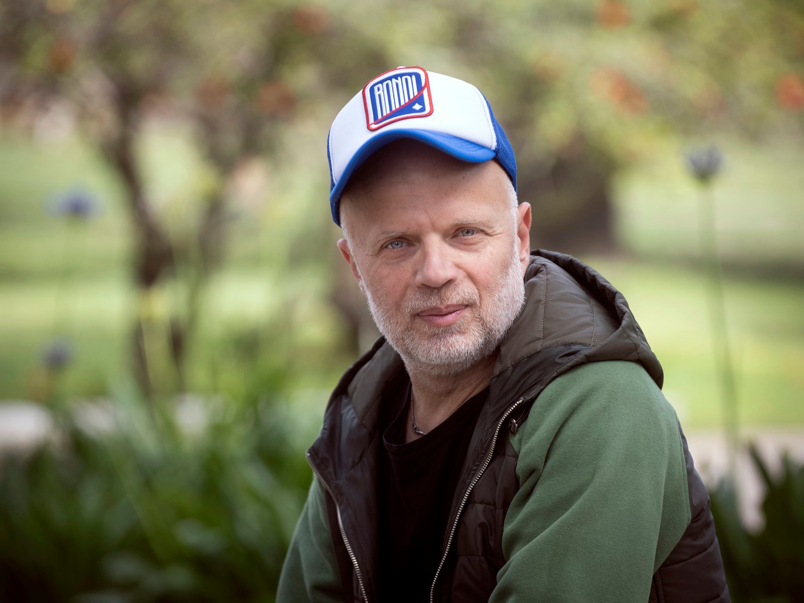 ¿se inspiró en Alberto Fernández o en Milei?