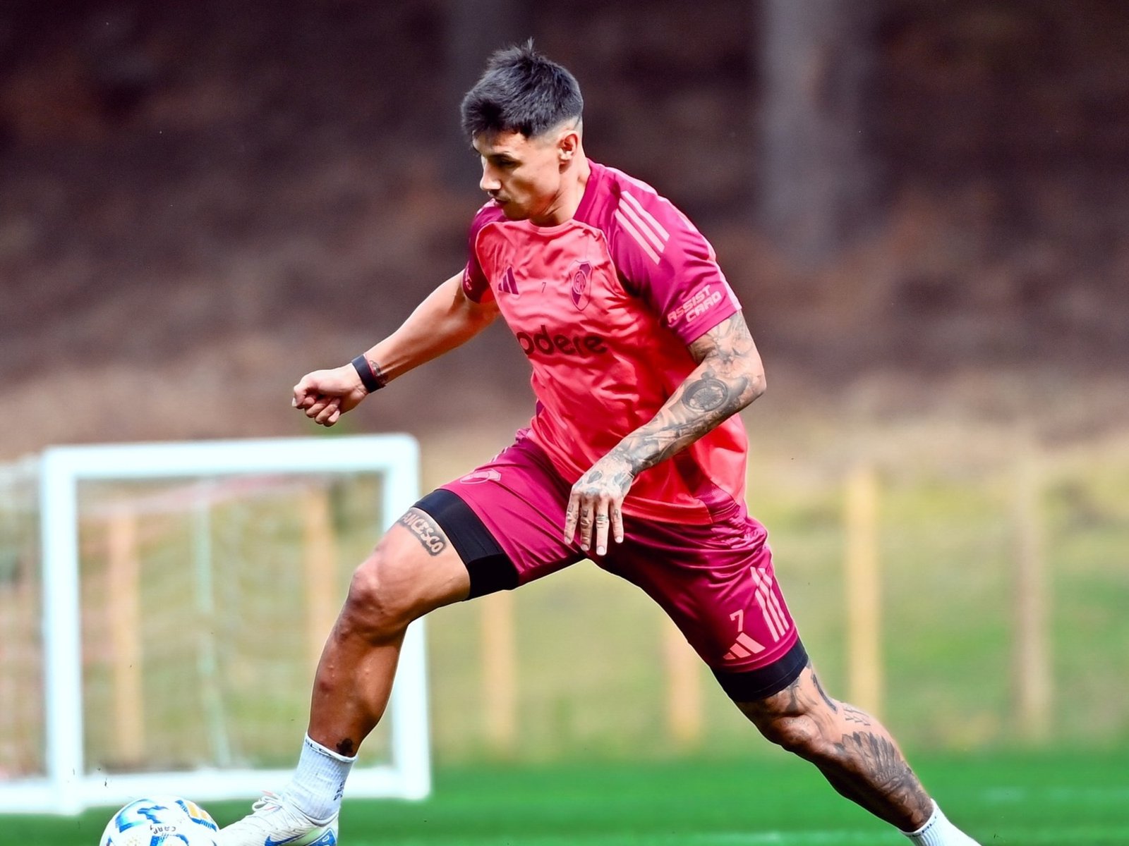 Adam Bareiro se marchó de River para jugar en un destino exótico y dejó un fuerte mensaje de adiós