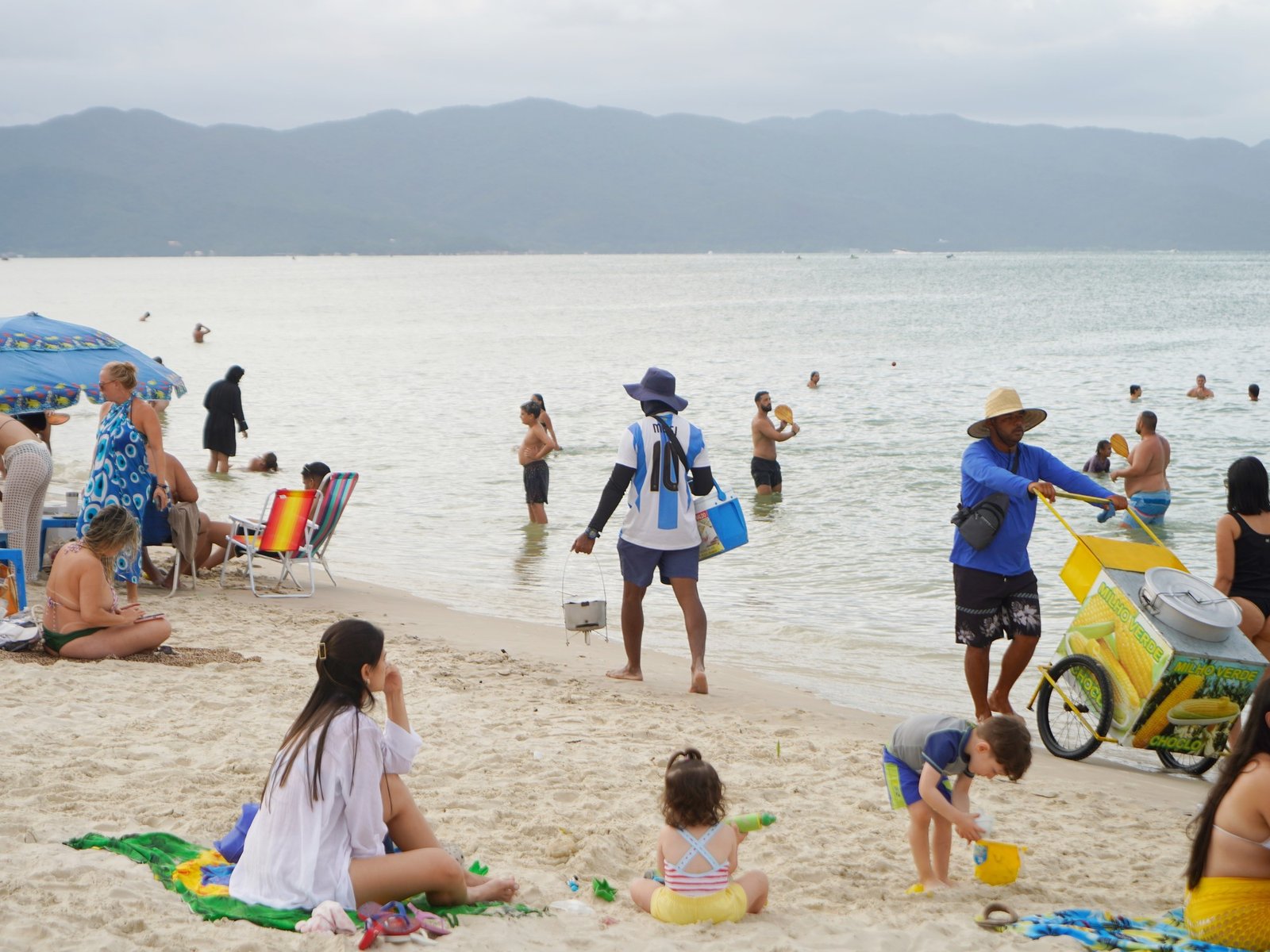 Alerta en las playas del sur de Brasil por brote de gastroenterocolitis este verano de 2025