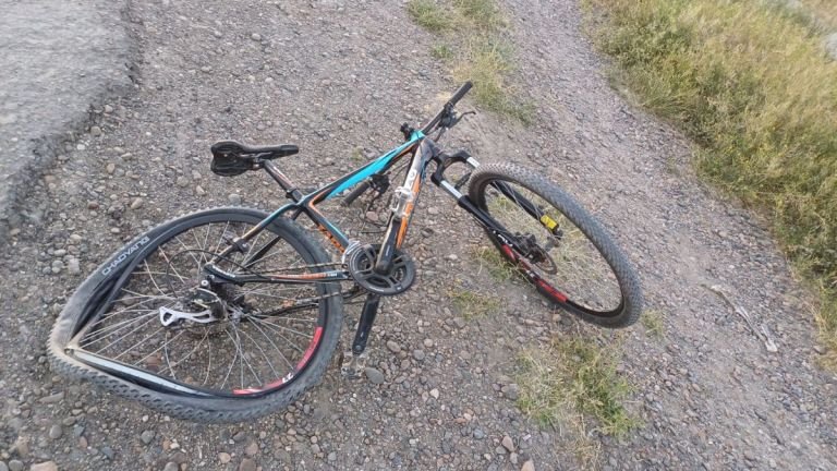 Ciclista herido tras ser tocado por un vehículo que se dio a la fuga