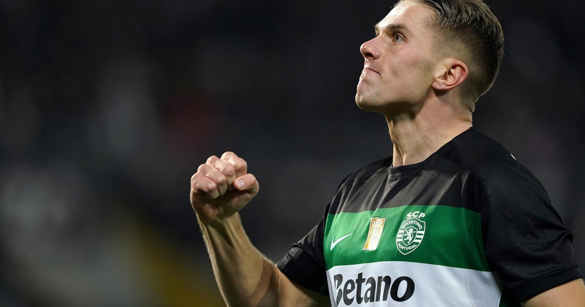 Fue el goleador del 2024 y sigue imparable en este 2025: marcó un hat-trick en su primer partido :: Olé