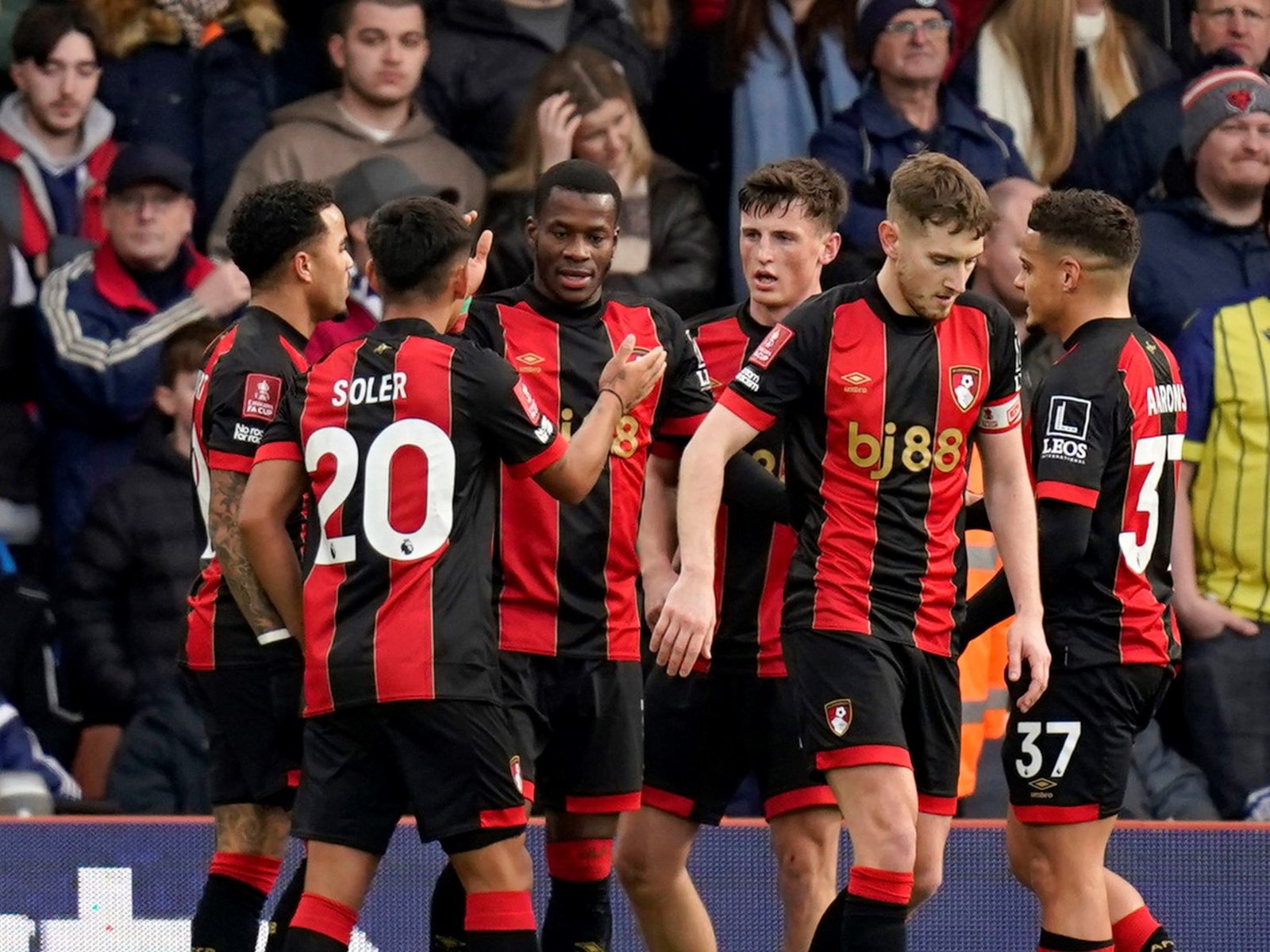 Julio Soler debutó en el Bournemouth apenas unas horas después de llegar a Inglaterra