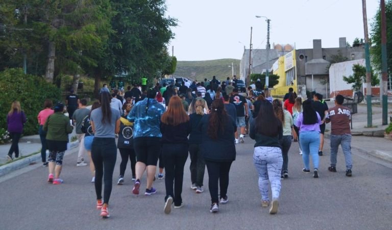 “Justicia por Maxi”: volvieron a movilizarse en Laprida para exigir que el crimen no quede impune