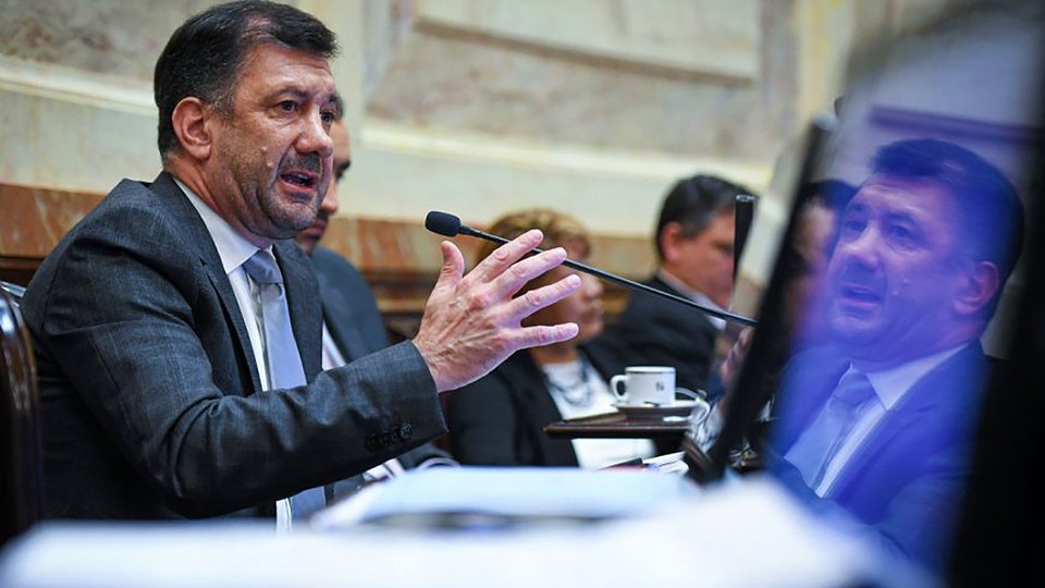 Kueider le ruega a la justicia que le devuelvan la banca | El exsenador busca recuperar sus fueros