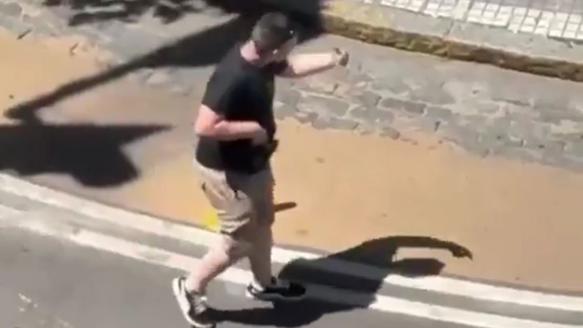 La Plata: un policía de civil sacó su arma en pleno centro