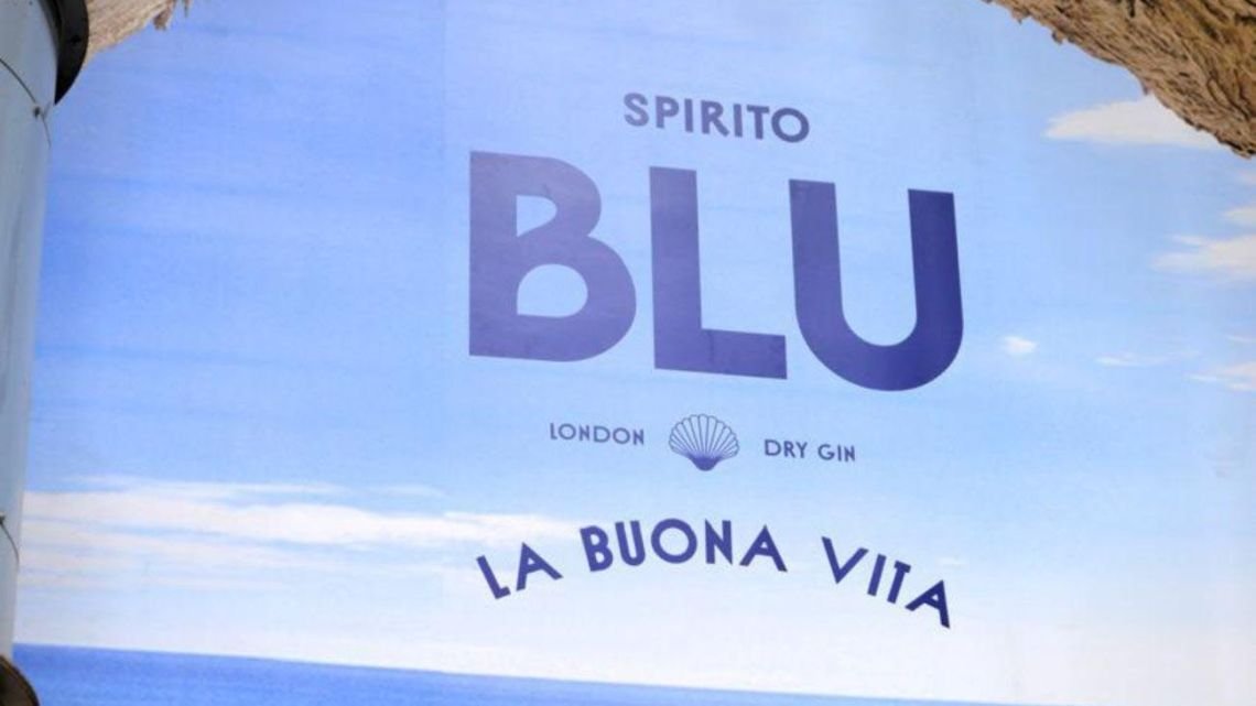 La historia detrás del nuevo destilador de cobre que incorporó Spirito Blu en la planta de Fratelli Branca