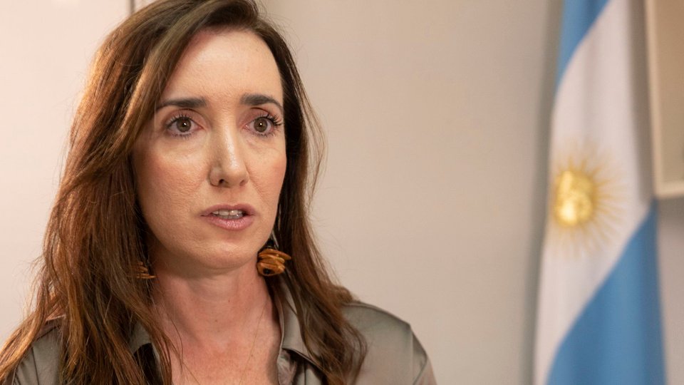 La paritaria a cielo abierto que agitó la interna entre Milei y Villarruel | Del “gano dos chirolas” al paso en falso del Presidente sobre el sueldo promedio