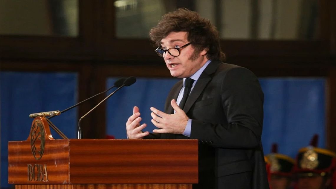 Las otras “cajas” de pauta oficial que el Gobierno de Milei usa para premiar o castigar medios