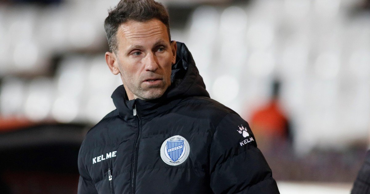 Lucas Bernardi vuelve a Newell’s :: Olé