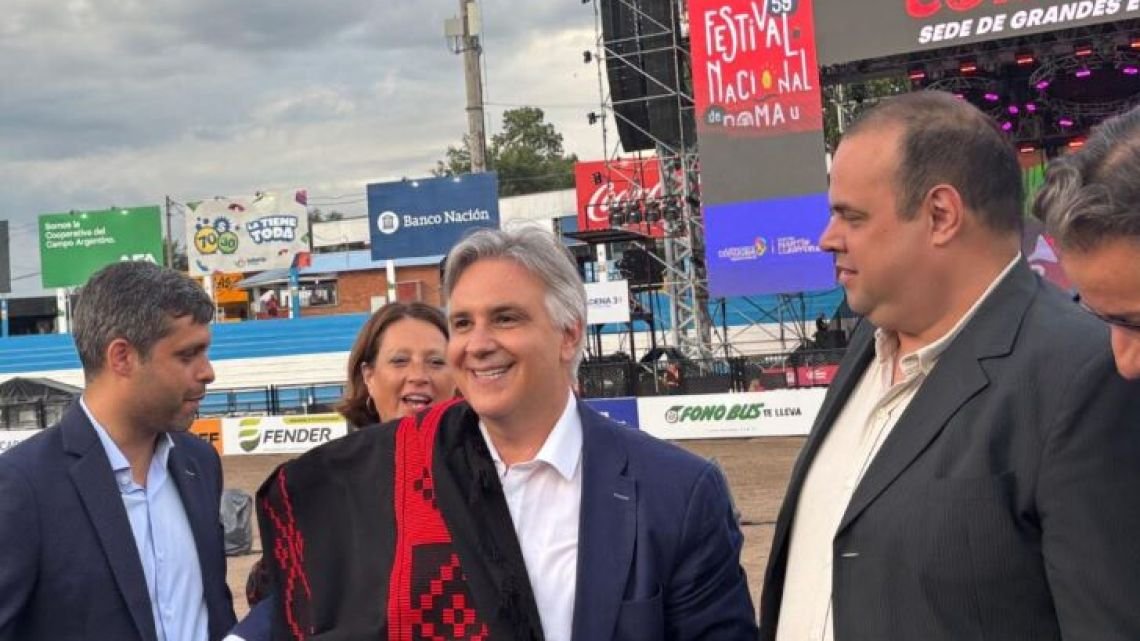 Martín Llaryora en el Festival de Jesús María: “El campo no da más”