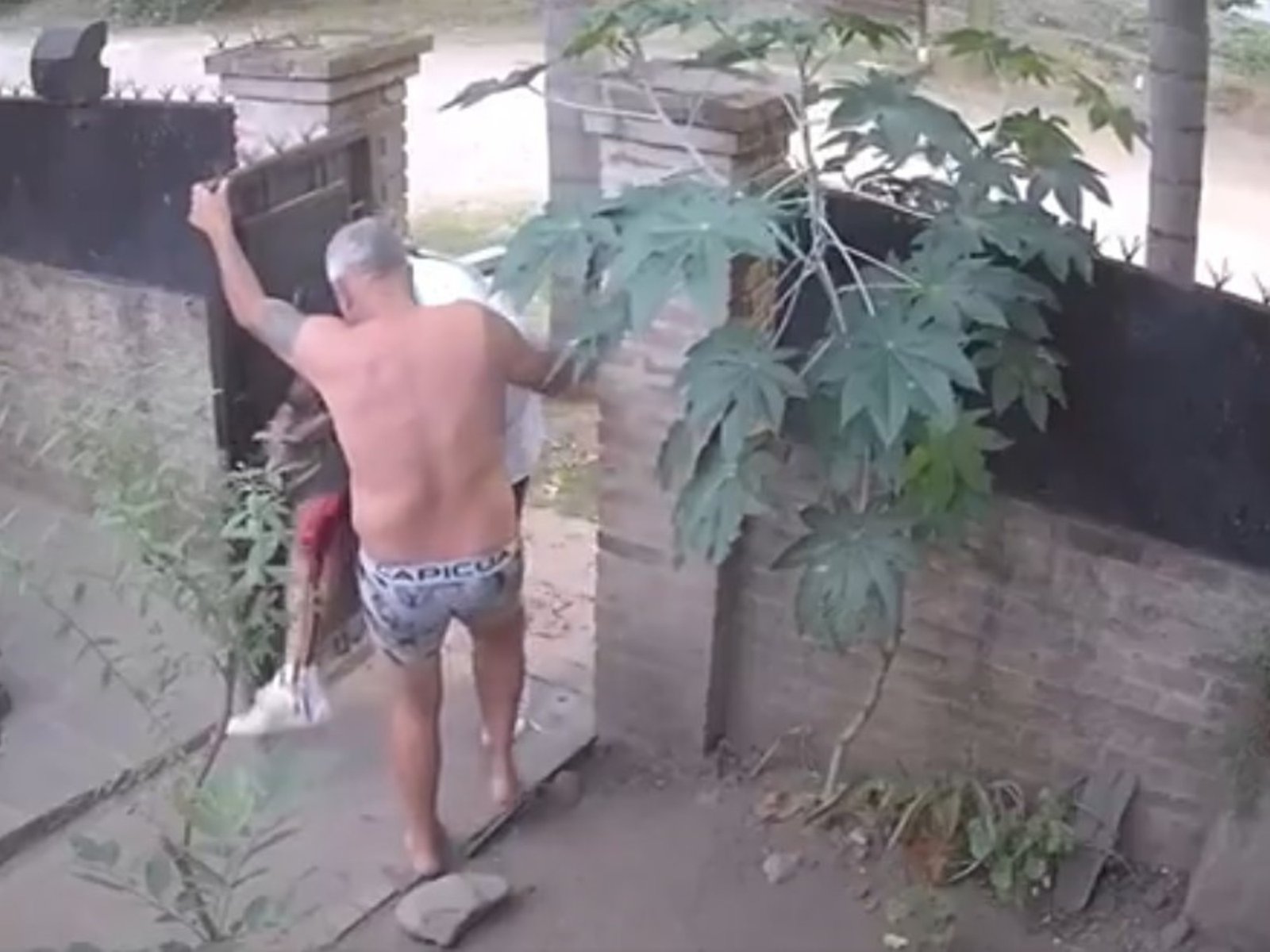 “Me pegaron un tiro, abran urgente”