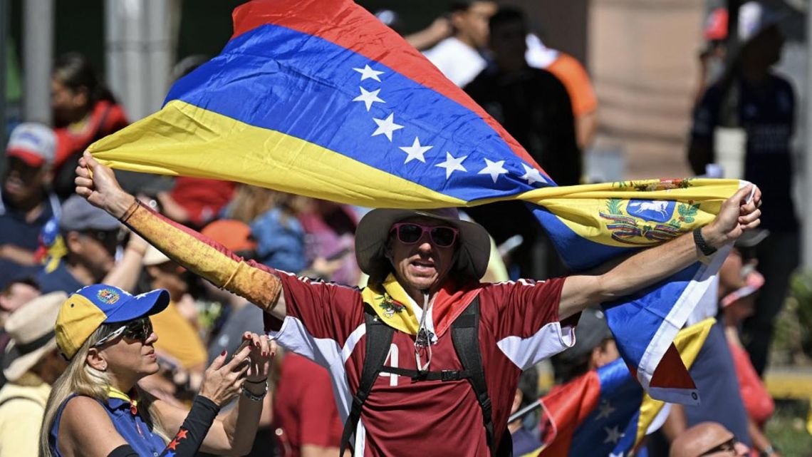 Minuto a minuto: jornada de alta tensión en Venezuela previo a la toma de posesión de Maduro