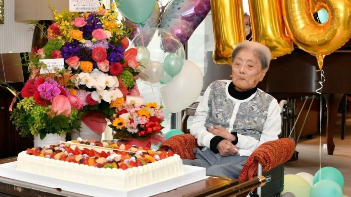 Murió la mujer japonesa que era persona más anciana del mundo: quién ocupa ahora su lugar