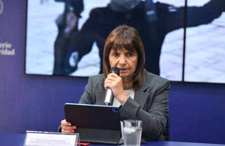 Patricia Bullrich anuncia la captura de un “terrorista vinculado al Estado Islámico que reclutaba jóvenes”