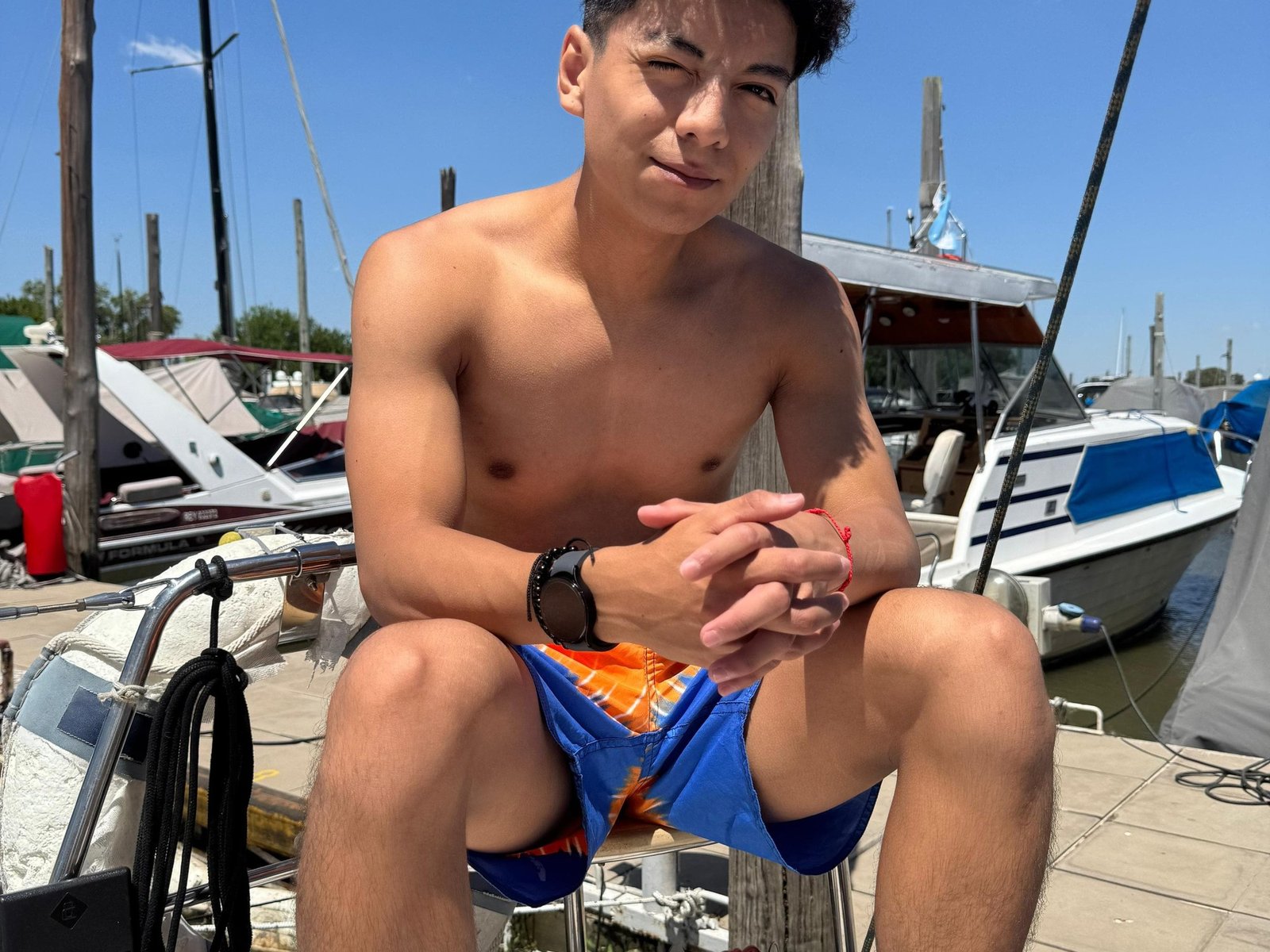 Quién es el joven que desapareció en el río en Olivos mientras navegaba con su novia y un amigo